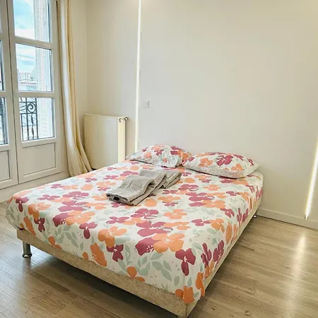 Republique Rue Des Bluets Paris Apartment Exterior photo
