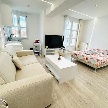 Republique Rue Des Bluets Paris Apartment Exterior photo